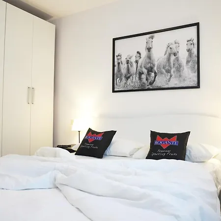 Confortevole, Vicino A Cro E Base * Aviano