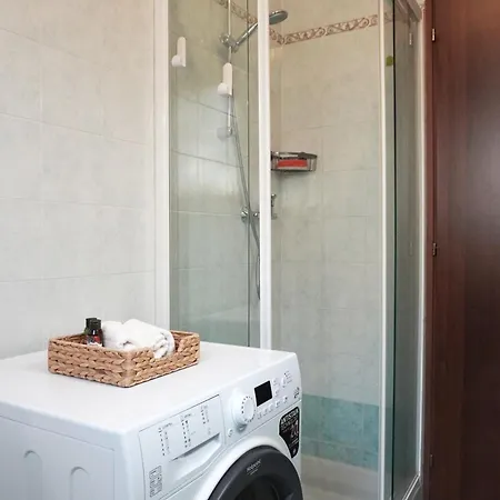 Confortevole, Vicino A Cro E Base Apartament *