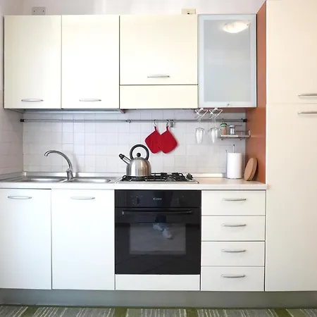 Apartament Confortevole, Vicino A Cro E Base