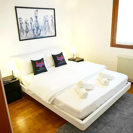 Confortevole, Vicino A Cro E Base Apartament Aviano